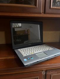 Pc portatile toshiba equium A200 - 1V0 computer