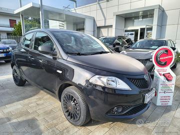 LANCIA Ypsilon 1.2 69 CV 5p. GPL Ecochic BLACK&NOI