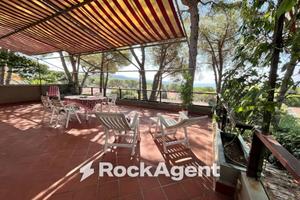 Villa di 334 m² con più di 5 locali a Livorno