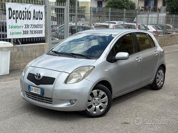 Toyota Yaris 1.4 D-4D 5 porte Sol