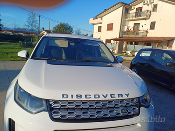 Land Rover Discovery MY20 D180 SE