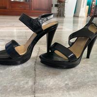 Sandali in capra nera