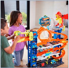 Hot wheels city mega garage