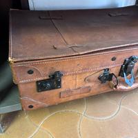 Valigie o scenografica in pelle