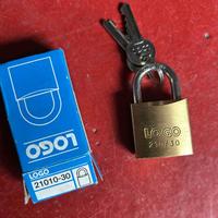 Lucchetto Cisa in ottone, misura 30mm.