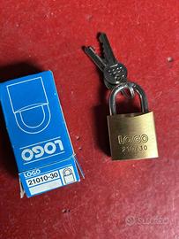 Lucchetto Cisa in ottone, misura 30mm.