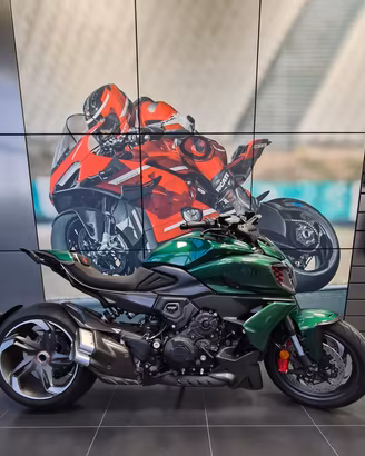 Ducati Diavel V4 BENTLEY