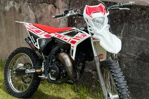 Beta rr 50 2021 (top viola)