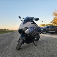 Yamaha TMAX 560 Tech max