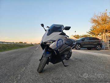 Yamaha TMAX 560 Tech max