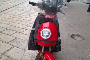   niggers SCOOTER  NIU ELETTRICO ROSSO  