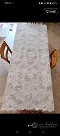 maglia vintage interamente ricamata a mano con l'u