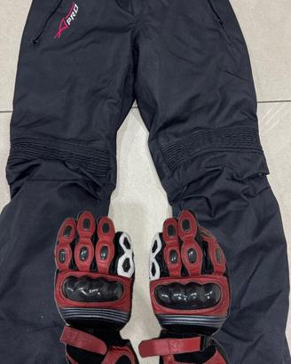 Pantaloni e Guanti moto
