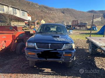 Mitsubishi Pajero sport