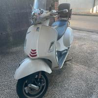 Vespa 300 Gts HPE