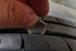 GOMME ESTIVE 195/60/r15 88v