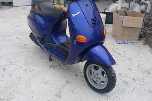 Vespa ET2