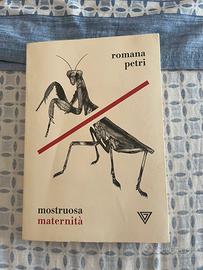 Libro Mostruosa Maternita