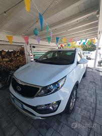 Kia sportage 3ª serie  1600 benzina /gpl