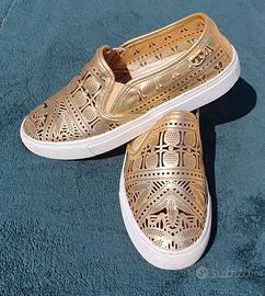 Tory Burch - sneakers slip on, in pelle traforata