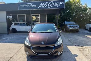 Peugeot 208 1.2 Neopatentati