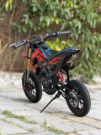 Mini moto da cross da 49cc.