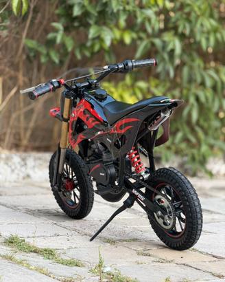 Mini moto da cross da 49cc.