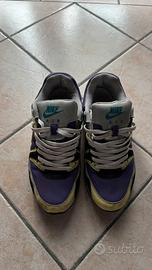 Nike air max command