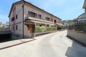 4 LOCALI A AGROPOLI
