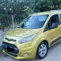 Auto per trasporto disabili