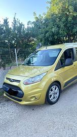 Auto per trasporto disabili