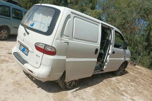 Hyundai h-1 2006