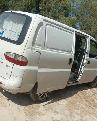 Hyundai h-1 2006