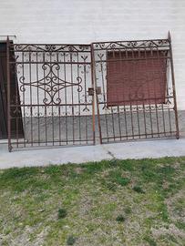 Cancello antico in ferro battuto 