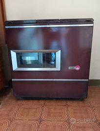 Stufa vintage a kerosene IGNIS – modernariato