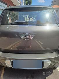 mini Countryman benzina
