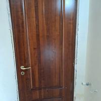 porte noce massello + porte scorrevoli 