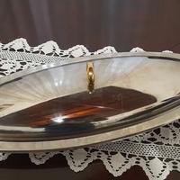 Peschiera in acciaio inox lunga 55 cm larga 25 cm.