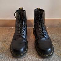 Dr. Martens Stivale