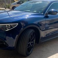 Alfa Stelvio q4 210 cv anno 2019