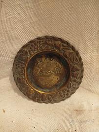 Piattino posacenere in metallo" Ferrarelle"