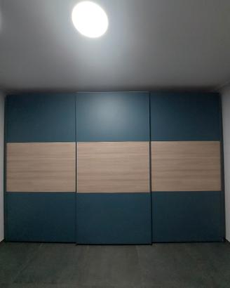 Armadio su misura 370x255 cm (circa)