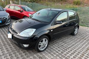 Ford Fiesta 1.4 TDCi 5p. Ghia-2005