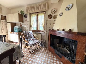 CASA SEMINDIPENDENTE A NARNI