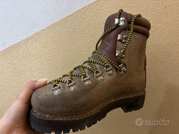 Scarponi da montagna 39