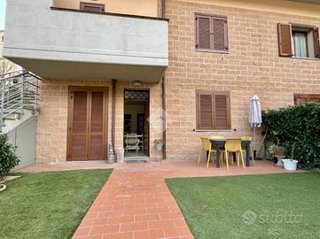 4 LOCALI A SCARPERIA E SAN PIERO