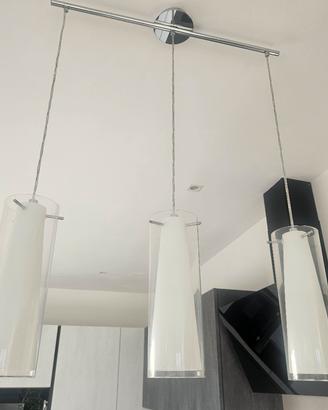 Lampadario a tre lampade