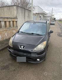 Peugeot 1007 1.4 HDi Diesel – 2006 NEOPATENTATI