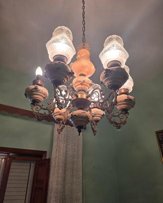 svendita 2 lampadari Capodimonte 