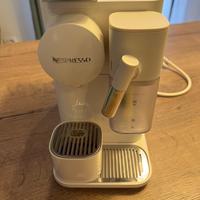 Nepresso De Longhi Lattissima e accessori